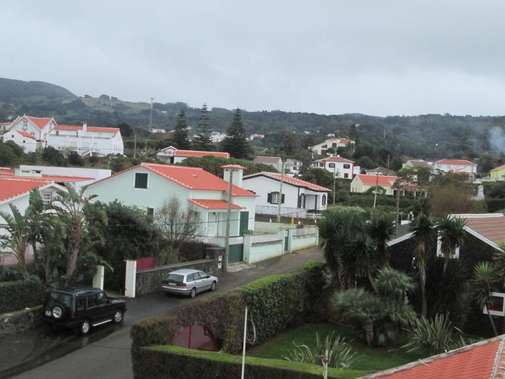 Vivenda "Porto De Abrigo" Villa Biscoitos  Bagian luar foto